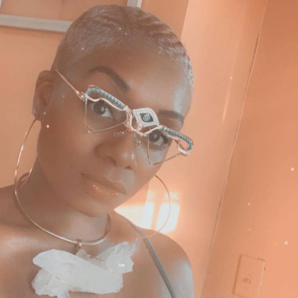 Meet your Posher, Lanae